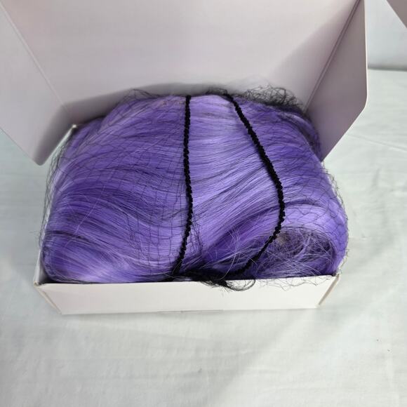 Long  Purple Wavy Wig 26" Middle Part Curly heat resistant synthetic material - Picture 13 of 13